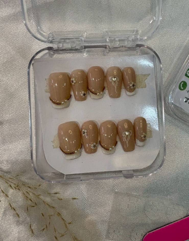 Beige Pearl Coquette Press-On Nails Luxury Artisan